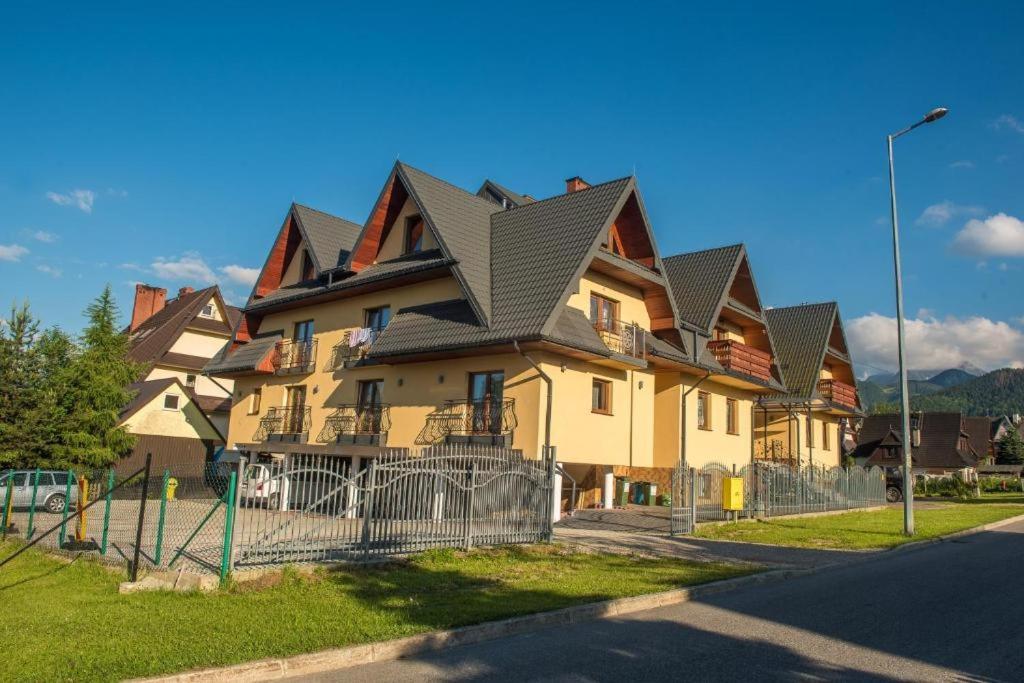 Apartamenty I Pokoje Goscinne Nowita Zakopane Luaran gambar