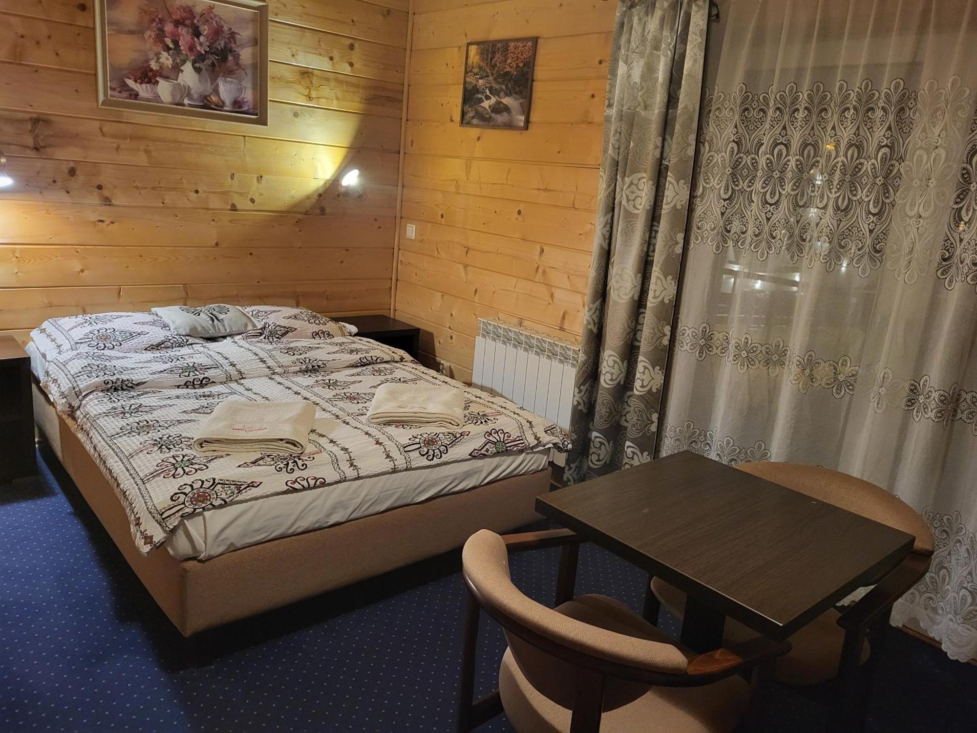 Apartamenty I Pokoje Goscinne Nowita Zakopane Bilik gambar